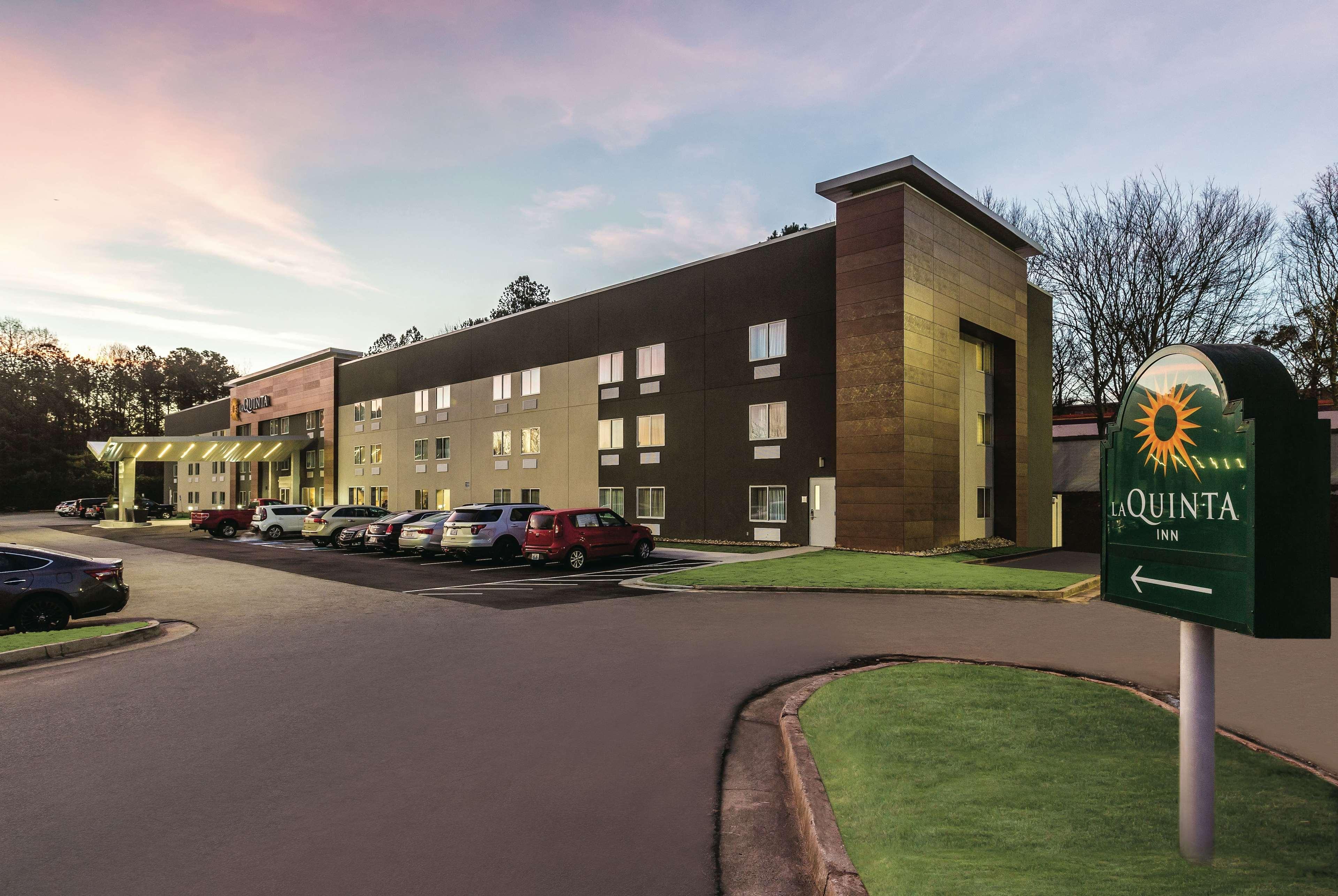 La Quinta By Wyndham Atlanta Midtown - Buckhead Hotel Exterior photo